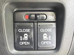 ��ξ¦�ѥ���饤�ɥɥ��ۥ��ޡ��ȥ����䱿ž�ʤΥ����å��Ǹ���ξ¦���饤�ɥɥ��γ��Ĥ���ǽ����ư�������Ϥ�����ƥɥ��򳫤���ɬ�פ�̵���������ʤ����ͤǤ��ñ�˳����Ĥ�Ǥ���Ŭ�Ǥ��� 5