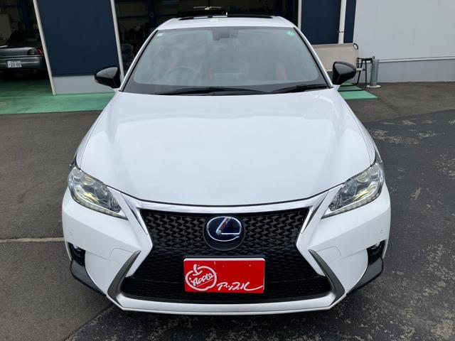 ＣＴ ＣＴ２００ｈ　ＦスポーツＸライン　ムーンルーフ　オプション黒塗装アルミ　レーダークルコン　純正ドラレコ　純正ナビＴＶ　バックカメラ　合皮コンビシート　シートヒーター　パワーシート　ＥＴＣ　プッシュスタート（3枚目）