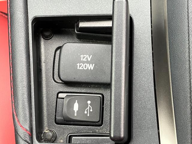 ＣＴ ＣＴ２００ｈ　ＦスポーツＸライン　ムーンルーフ　オプション黒塗装アルミ　レーダークルコン　純正ドラレコ　純正ナビＴＶ　バックカメラ　合皮コンビシート　シートヒーター　パワーシート　ＥＴＣ　プッシュスタート（32枚目）