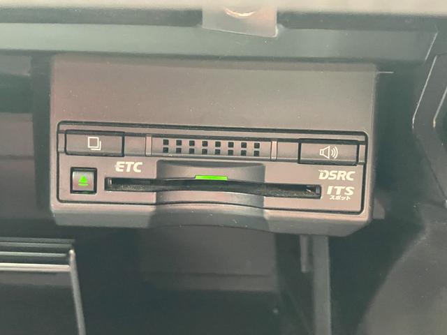 ＣＴ ＣＴ２００ｈ　ＦスポーツＸライン　ムーンルーフ　オプション黒塗装アルミ　レーダークルコン　純正ドラレコ　純正ナビＴＶ　バックカメラ　合皮コンビシート　シートヒーター　パワーシート　ＥＴＣ　プッシュスタート（42枚目）