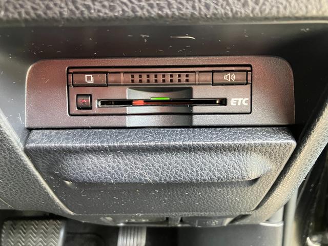 ヴォクシー ＺＳ　ワンオーナー　純正ＴＶナビ　バックカメラ　純正フリップダウンモニター１１インチ　両側電動スライドドア　ＥＴＣ　ＬＥＤヘッドライト（41枚目）