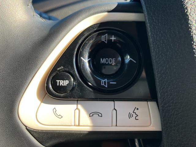 プリウス A モデリスタエアロ アイコニック モデリスタアルミ 純正9インチナビ フルセグ バックカメラ ETC プッシュスタート ヘッドアップディスプレイ プリクラッシュセーフティ(33枚目)