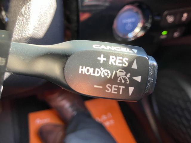 プリウス A モデリスタエアロ アイコニック モデリスタアルミ 純正9インチナビ フルセグ バックカメラ ETC プッシュスタート ヘッドアップディスプレイ プリクラッシュセーフティ(35枚目)