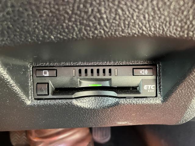 プリウス A モデリスタエアロ アイコニック モデリスタアルミ 純正9インチナビ フルセグ バックカメラ ETC プッシュスタート ヘッドアップディスプレイ プリクラッシュセーフティ(38枚目)