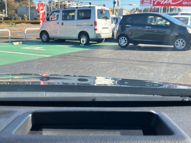 プリウス A モデリスタエアロ アイコニック モデリスタアルミ 純正9インチナビ フルセグ バックカメラ ETC プッシュスタート ヘッドアップディスプレイ プリクラッシュセーフティ(39枚目)