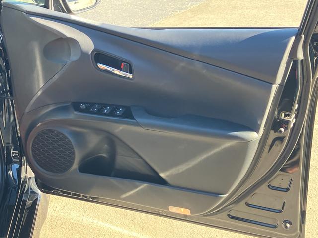 プリウス A モデリスタエアロ アイコニック モデリスタアルミ 純正9インチナビ フルセグ バックカメラ ETC プッシュスタート ヘッドアップディスプレイ プリクラッシュセーフティ(44枚目)