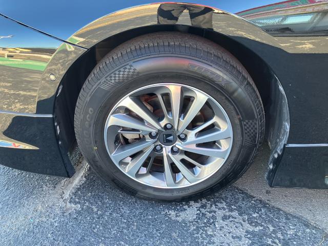 プリウス A モデリスタエアロ アイコニック モデリスタアルミ 純正9インチナビ フルセグ バックカメラ ETC プッシュスタート ヘッドアップディスプレイ プリクラッシュセーフティ(48枚目)