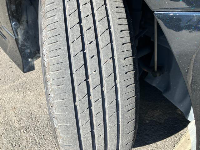 プリウス A モデリスタエアロ アイコニック モデリスタアルミ 純正9インチナビ フルセグ バックカメラ ETC プッシュスタート ヘッドアップディスプレイ プリクラッシュセーフティ(50枚目)