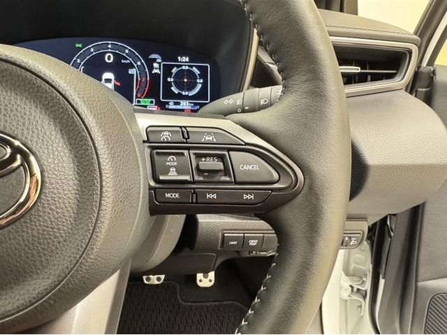 �X�e�A�����O�X�C�b�`���ځI��𗣂����Ɏ茳�̃X�C�b�`�ł��܂��܂ȑ��삪�\�B�^�]���A���������炳�Ȃ��Ă����삪�ł��Ĉ��S�ł��I