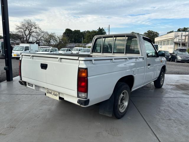 ダットサントラック （11枚目）