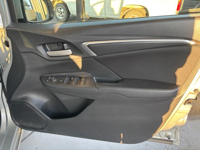 フィット 13G・Lパッケージ バックカメラ ETC(17枚目)