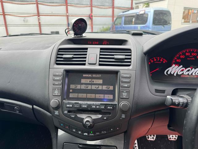 アコード ユーロR 車高調 ナビ アルミホイール HID ショットシフトMT キーレスエントリー 電動格納ミラー 盗難防止システム CD DVD再生 衝突安全ボディ ABS エアコン パワーステアリング(27枚目)