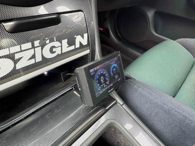 アコード ユーロR 車高調 ナビ アルミホイール HID ショットシフトMT キーレスエントリー 電動格納ミラー 盗難防止システム CD DVD再生 衝突安全ボディ ABS エアコン パワーステアリング(32枚目)