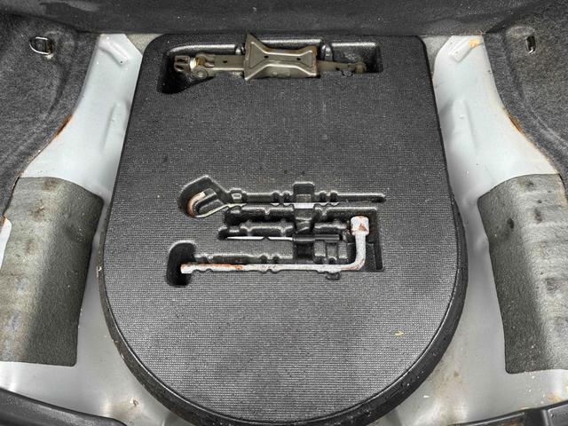 アコード ユーロR 車高調 ナビ アルミホイール HID ショットシフトMT キーレスエントリー 電動格納ミラー 盗難防止システム CD DVD再生 衝突安全ボディ ABS エアコン パワーステアリング(52枚目)