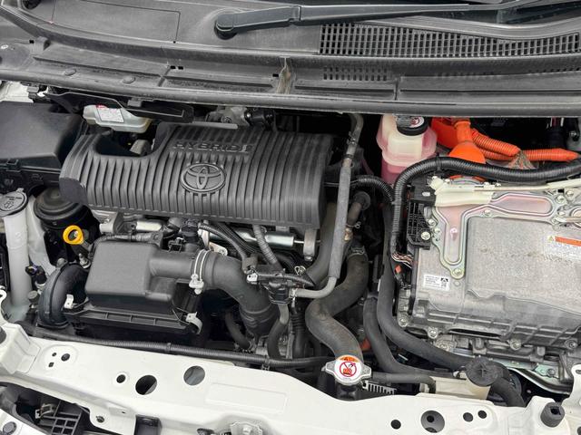 シエンタ ハイブリッドＧ　クエロ　後期型　ドライブレコーダー　９インチマルティメディア　全周囲カメラ　ナビ　ＴＶ　オートクルーズコントロール　レーンアシスト　衝突被害軽減システム　両側電動スライドドア　オートマチックハイビーム（73枚目）
