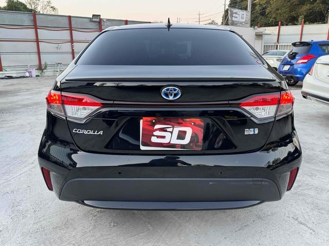 カローラ ハイブリッド ダブルバイビー レーンアシスト オートクルーズコントロール 衝突被害軽減システム バックカメラ ナビ アルミホイール オートマチックハイビーム LEDヘッドランプ CVT シートヒーター スマートキー(7枚目)