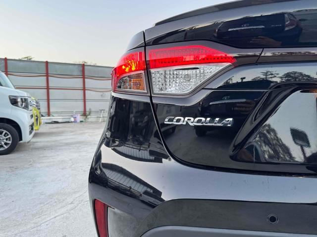 カローラ ハイブリッド ダブルバイビー レーンアシスト オートクルーズコントロール 衝突被害軽減システム バックカメラ ナビ アルミホイール オートマチックハイビーム LEDヘッドランプ CVT シートヒーター スマートキー(11枚目)