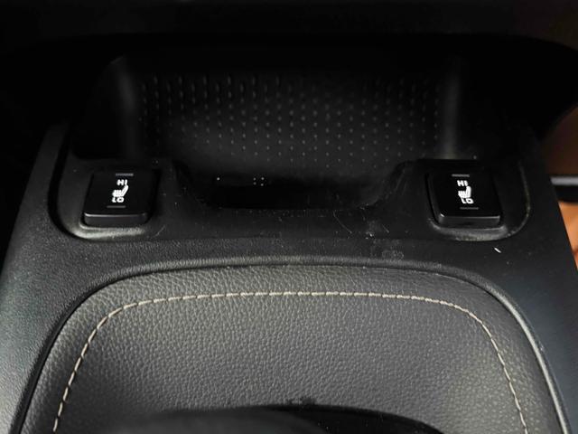 カローラ ハイブリッド ダブルバイビー レーンアシスト オートクルーズコントロール 衝突被害軽減システム バックカメラ ナビ アルミホイール オートマチックハイビーム LEDヘッドランプ CVT シートヒーター スマートキー(42枚目)