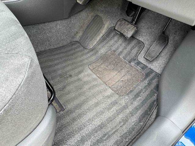 プリウス Ｇツーリングセレクション　ナビ　ＴＶ　アルミホイール　オートライト　スマートキー　電動格納ミラー　ＣＶＴ　ＣＤ　ＤＶＤ再生　ミュージックプレイヤー接続可　Ｂｌｕｅｔｏｏｔｈ　エアコン　パワーステアリング　パワーウィンドウ（31枚目）