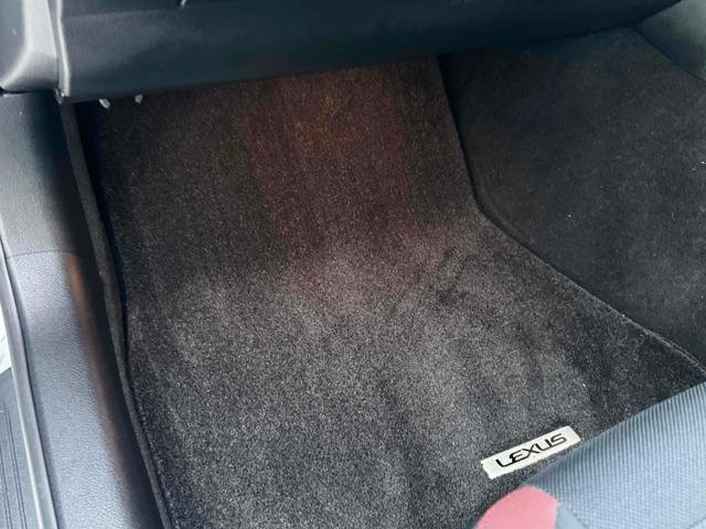 ＩＳ ＩＳ２００ｔ　中期型　ハーフレザーシート　レーンアシスト　レーダークルーズコントロール　バックカメラ　ナビ　ＴＶ　アルミホイール　オートライト　ＬＥＤヘッドランプ　ＡＴ　スマートキー　電動格納ミラー（58枚目）