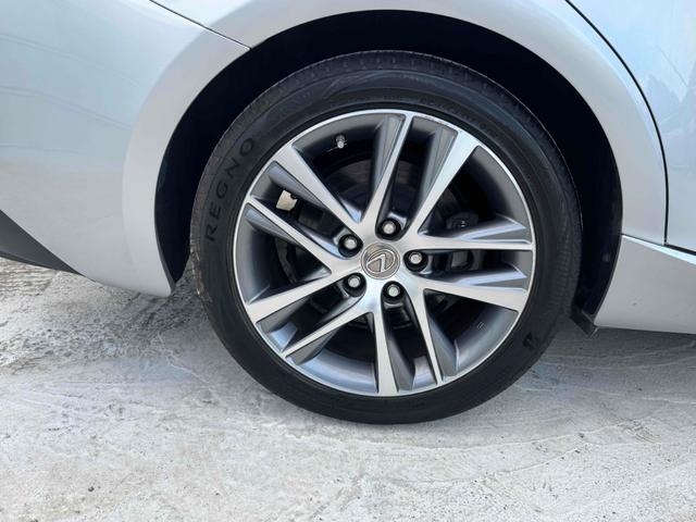 ＩＳ ＩＳ２００ｔ　中期型　ハーフレザーシート　レーンアシスト　レーダークルーズコントロール　バックカメラ　ナビ　ＴＶ　アルミホイール　オートライト　ＬＥＤヘッドランプ　ＡＴ　スマートキー　電動格納ミラー（76枚目）