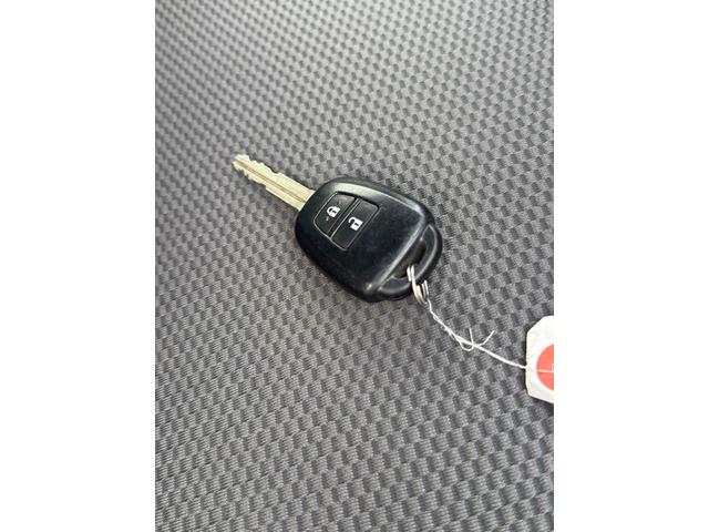 ハイエースバン ＤＸ　９人乗　４ＷＤ　ＥＴＣ　バックカメラ　ナビ　クリアランスソナー　レーンアシスト　衝突被害軽減システム　スライドドア　オートマチックハイビーム　キーレスエントリー　電動格納ミラー　ＡＴ（26枚目）