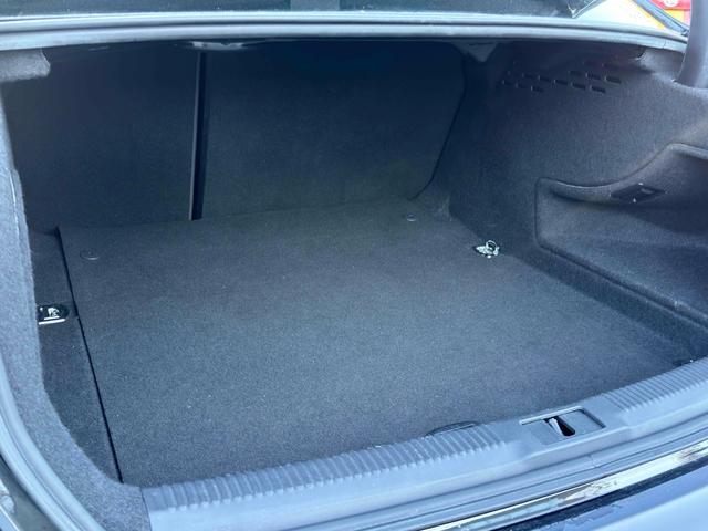 A4 2.0TFSIクワトロ 4WD ETC バックカメラ ナビ TV アルミホイール オートライト HID AT スマートキー 盗難防止システム パワーシート CD ABS エアコン パワーステアリング パワーウィンドウ(51枚目)