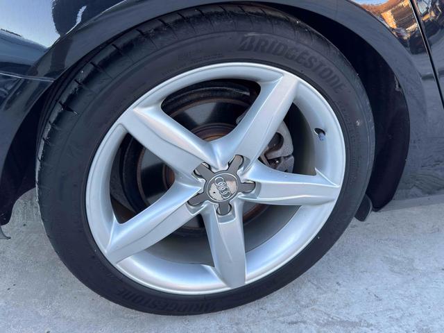 A4 2.0TFSIクワトロ 4WD ETC バックカメラ ナビ TV アルミホイール オートライト HID AT スマートキー 盗難防止システム パワーシート CD ABS エアコン パワーステアリング パワーウィンドウ(53枚目)