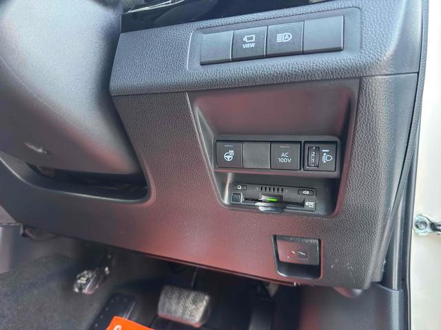 アクア G 4WD エンジンスターター ドライブレコーダー 360度モニター ETC 自動クルーズコントロール レーンアシスト BSM 衝突被害軽減システム アルミホイール オートマチックハイビーム(27枚目)