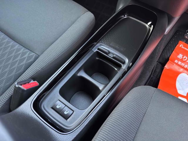 アクア G 4WD エンジンスターター ドライブレコーダー 360度モニター ETC 自動クルーズコントロール レーンアシスト BSM 衝突被害軽減システム アルミホイール オートマチックハイビーム(34枚目)