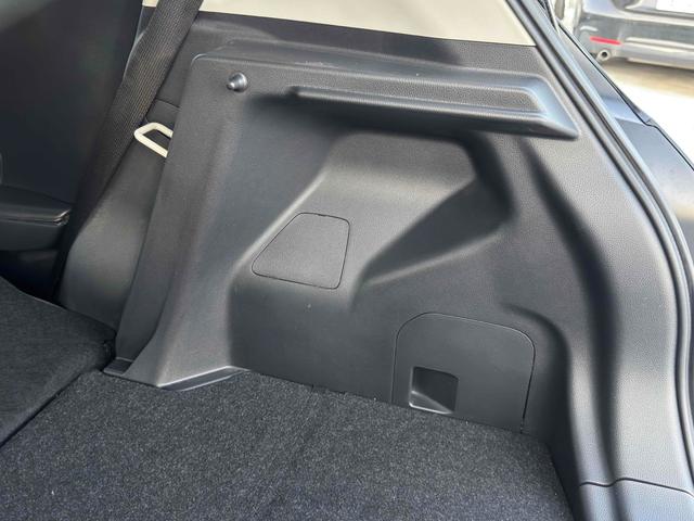 アクア G 4WD エンジンスターター ドライブレコーダー 360度モニター ETC 自動クルーズコントロール レーンアシスト BSM 衝突被害軽減システム アルミホイール オートマチックハイビーム(64枚目)