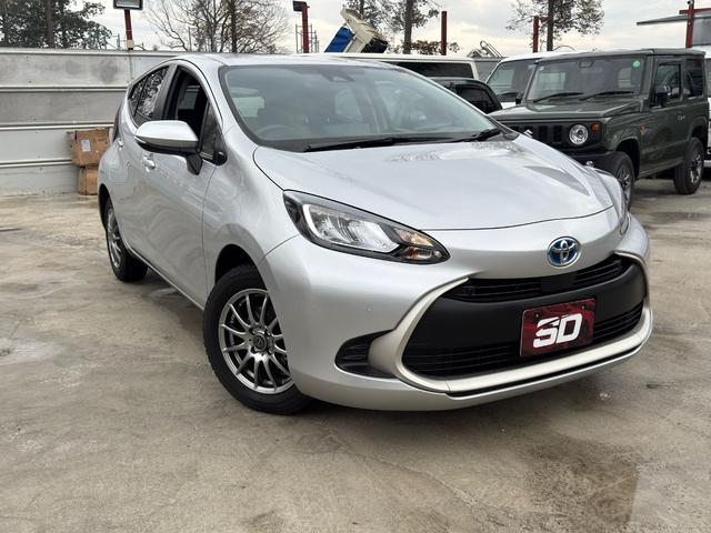 アクア Ｘ　Ｚ　ラフィネ仕様　純正　ディズプレイオーディオ　ナビ機能なし　レーダークルーズコントロール　バックカメラ　コーナーセンサー　ＬＥＤヘッドライト　オートマチックハイビーム　ＥＴＣ　衝突軽減システム（4枚目）