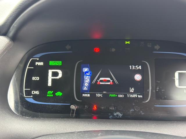 アクア Ｘ　Ｚ　ラフィネ仕様　純正　ディズプレイオーディオ　ナビ機能なし　レーダークルーズコントロール　バックカメラ　コーナーセンサー　ＬＥＤヘッドライト　オートマチックハイビーム　ＥＴＣ　衝突軽減システム（25枚目）