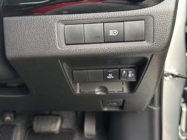 アクア Ｘ　Ｚ　ラフィネ仕様　純正　ディズプレイオーディオ　ナビ機能なし　レーダークルーズコントロール　バックカメラ　コーナーセンサー　ＬＥＤヘッドライト　オートマチックハイビーム　ＥＴＣ　衝突軽減システム（42枚目）