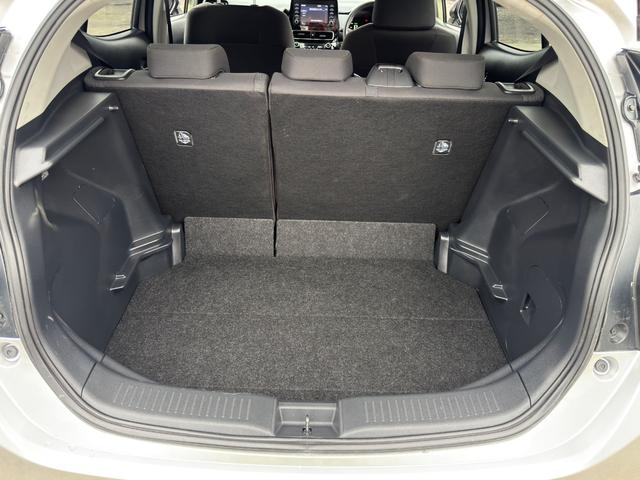 アクア Ｘ　Ｚ　ラフィネ仕様　純正　ディズプレイオーディオ　ナビ機能なし　レーダークルーズコントロール　バックカメラ　コーナーセンサー　ＬＥＤヘッドライト　オートマチックハイビーム　ＥＴＣ　衝突軽減システム（64枚目）