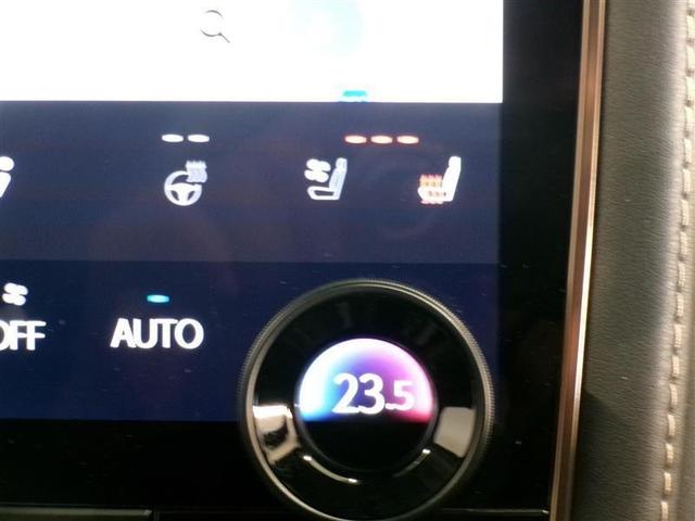 ヴェルファイアハイブリッド Ｚ　プレミア　革シート　サンルーフ　フルセグ　メモリーナビ　ミュージックプレイヤー接続可　バックカメラ　衝突被害軽減システム　ＥＴＣ　両側電動スライド　ＬＥＤヘッドランプ　乗車定員７人　３列シート（10枚目）