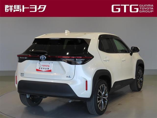 ヤリスクロス ハイブリッドＺ　メモリーナビ　ミュージックプレイヤー接続可　バックカメラ　衝突被害軽減システム　ＥＴＣ　ＬＥＤヘッドランプ　ワンオーナー　記録簿（3枚目）