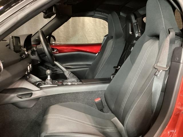 ロードスター １．５　Ｓ　スペシャルパッケージ　６ＭＦ　Ｗエアバック　ブルートゥース　アドバンスドキー　１オーナー　地デジ　盗難防止装置　パワステ　ナビＴＶ　衝突安全ボディ　点検記録簿　横滑防止装置　メモリーナビ　ＵＳＢポート　運転席エアバッグ（9枚目）