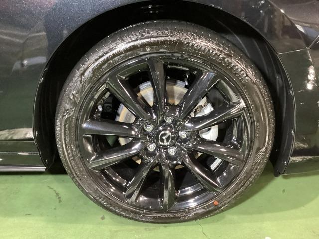 �����A���~�z�C�[�����{�f�B�f�U�C��������w�����������܂��B