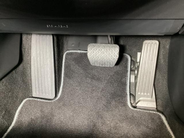 ���S�������邱�ƂȂ����m�Ƀy�_���𑀍삷�邱�Ƃ��o���܂��B�̊i�Ɋ֌W�Ȃ����R�Ń����b�N�X�����^�]�p�����Ƃ邱�Ƃ��\�ł���