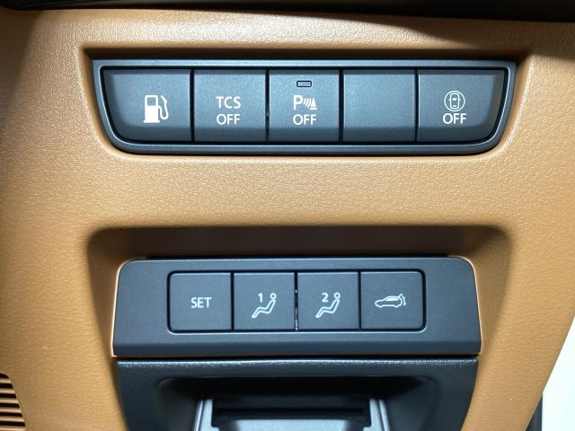 ＣＸ－６０ ２．５　ＰＨＥＶ　プレミアム　スポーツ　４ＷＤ　アダプティブクルーズコントロール　アラウンドビューモニター　オートライト　フルセグＴＶ　ＢＴ　ＬＥＤヘッド　シートヒーター　ＥＴＣ　サンルーフ　電動シート　本革シート　クリアランスソナー　ＵＳＢ（6枚目）