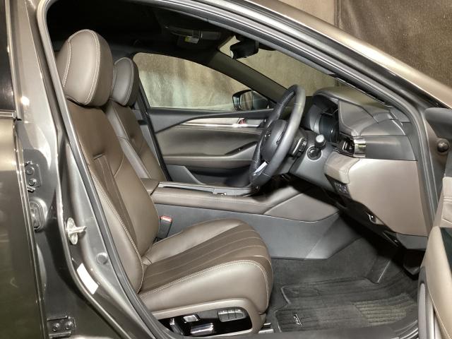 ���̊�������A�V�[�g�������ƃT�C�h������������ƕ��f�����T�|�[�g���̍����`��̃V�[�g���u�l�n��́v�����������o���Ă��܂��B