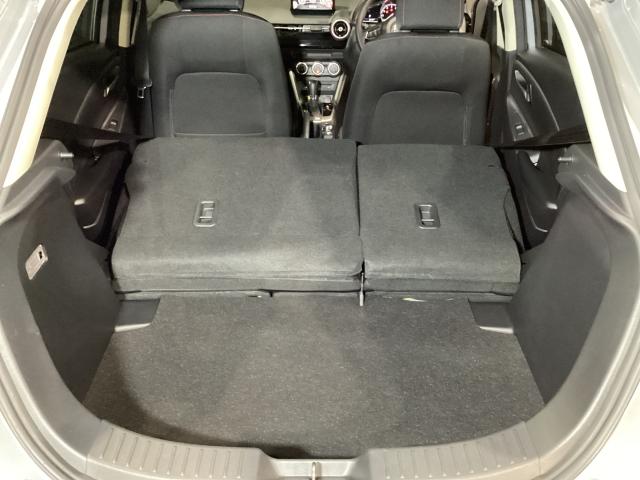 ＭＡＺＤＡ２ １．５　１５Ｓ　ブラック　トーン　エディション　３６０ビューモニター　レーダーブレーキ　ＤＶＤプレーヤー　Ｐセンサー　追従クルーズ　１オーナー　車線逸脱警報　ＬＥＤライト　ＢＴオーディオ　記録簿　オートエアコン　ＵＳＢ　ドラレコ　フルセグ　ナビＴＶ（12枚目）