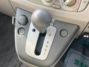 ステラ L ETC キーレスエントリー 電動格納ミラー ベンチシート CVT 盗難防止システム CD アルミホイール 衝突安全ボディ エアコン パワーステアリング パワーウィンドウ(6枚目)
