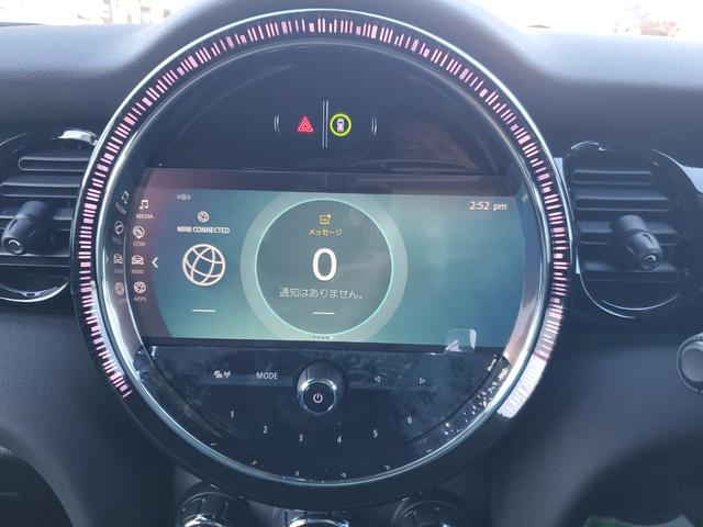 ＭＩＮＩ クーパー　ファーストパッケージエッセンシャル・トリム　雹害車両　認定中古車女性オーナー　ディラー点検整備記録　カープレイ　ミラー型ＥＴＣ　シートヒーター　インテリジェントセーフティー　スペアキー（18枚目）