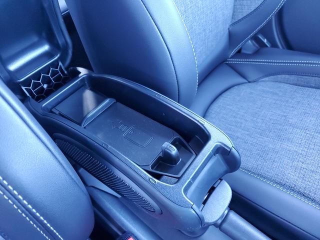 ＭＩＮＩ クーパー　ファーストパッケージエッセンシャル・トリム　雹害車両　認定中古車女性オーナー　ディラー点検整備記録　カープレイ　ミラー型ＥＴＣ　シートヒーター　インテリジェントセーフティー　スペアキー（42枚目）