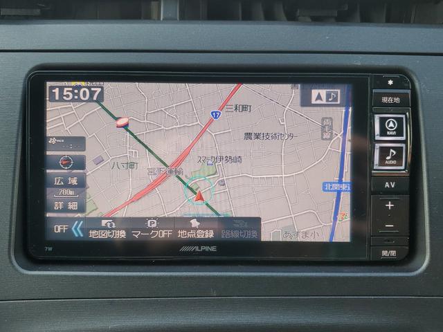 プリウス S LEDエディション 女性オーナー アルパインナビ アルパインリアモニター ETC バックカメラ 特別仕様車 17インチトヨタ純正アルミ(15枚目)
