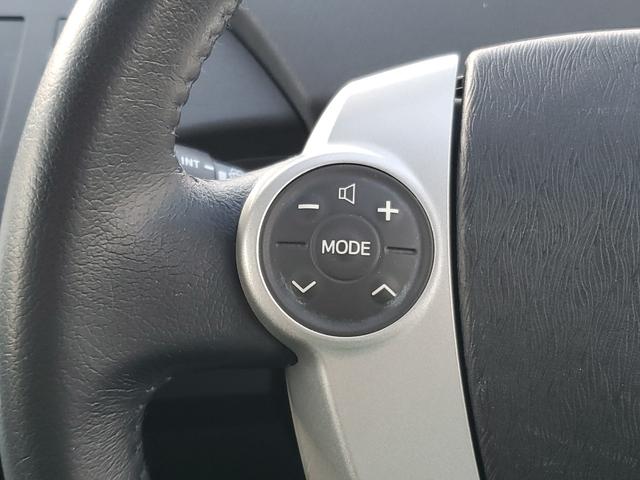 プリウス S LEDエディション 女性オーナー アルパインナビ アルパインリアモニター ETC バックカメラ 特別仕様車 17インチトヨタ純正アルミ(22枚目)