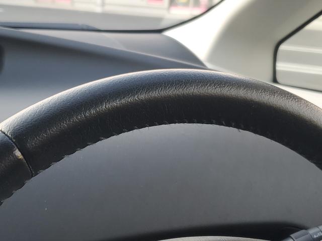 プリウス S LEDエディション 女性オーナー アルパインナビ アルパインリアモニター ETC バックカメラ 特別仕様車 17インチトヨタ純正アルミ(24枚目)