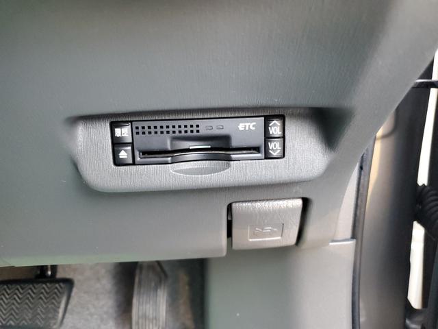 プリウス S LEDエディション 女性オーナー アルパインナビ アルパインリアモニター ETC バックカメラ 特別仕様車 17インチトヨタ純正アルミ(27枚目)